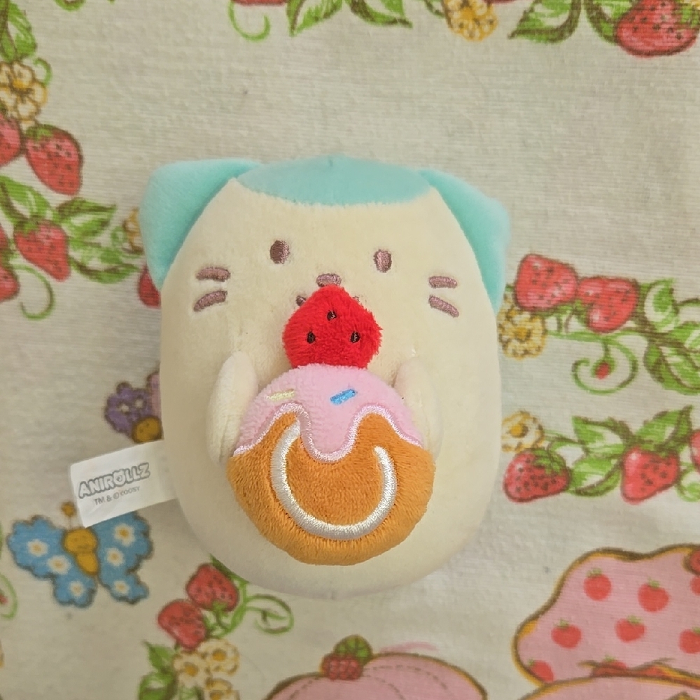 Anirollz with Cupcake Plush
